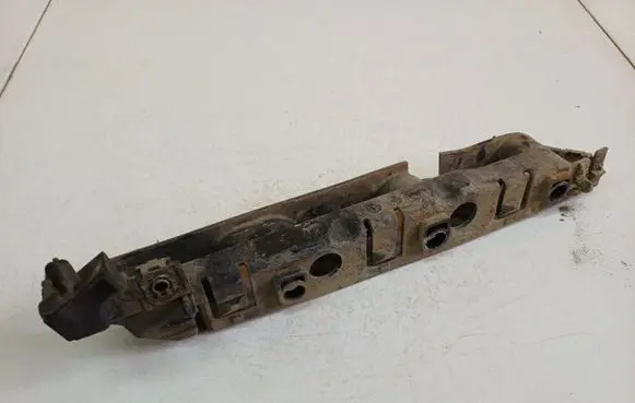 Peugeot 407 Front bumper mounting bracket 1857265916