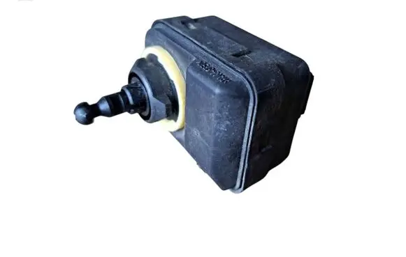 Toyota Yaris Headlight level adjustment motor 
