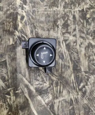 Maserati Quattroporte Seat control switch 