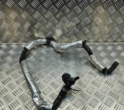 Volvo XC40 Engine coolant pipe/hose 32138740