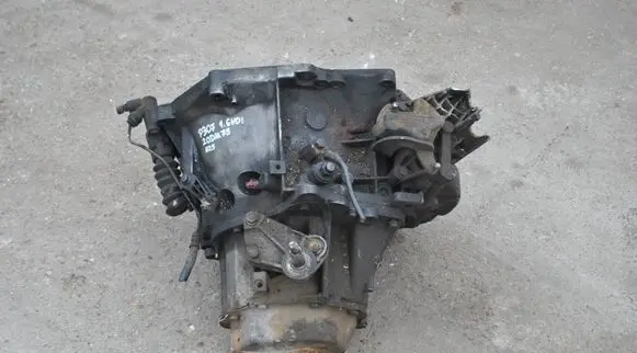 Peugeot 308 SW Manual 5 speed gearbox 20DM75