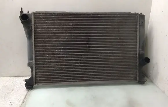 Toyota Corolla Verso E121 Coolant radiator