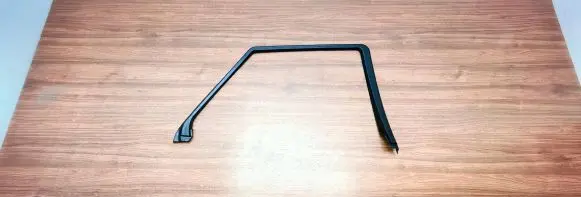 Mercedes-Benz ML W164 Rear door window/glass frame A1647300970