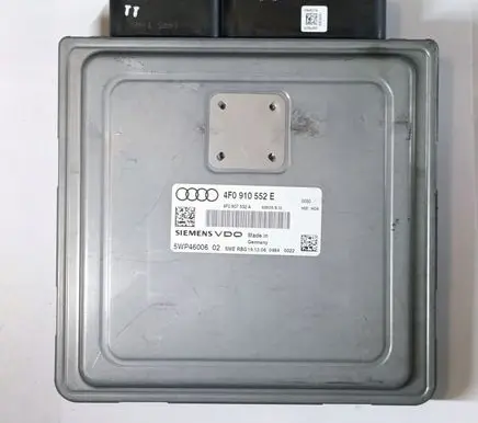 Audi A6 S6 C6 4F Engine control unit/module 4F0910552E