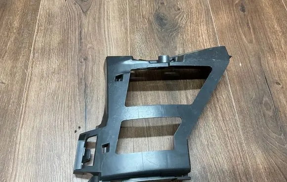 BMW 6 E63 E64 Front bumper mounting bracket 7008814