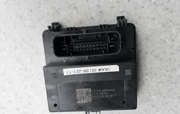Jeep Grand Cherokee WL Tailgate/trunk control unit/module 68356645AE