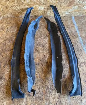Mercedes-Benz S W220 Fender end trim 2208890625
