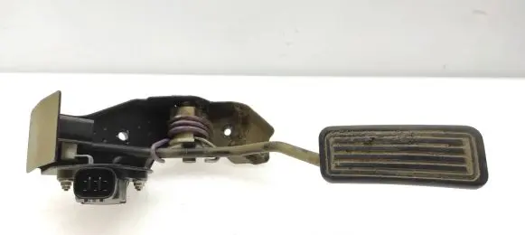 Toyota Corolla Verso AR10 Accelerator throttle pedal