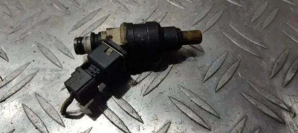 Hyundai Elantra Fuel injector 9250930001 3531032561