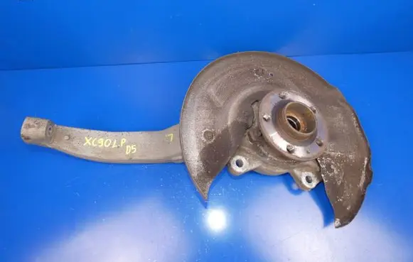 Volvo XC90 Front wheel hub spindle knuckle
