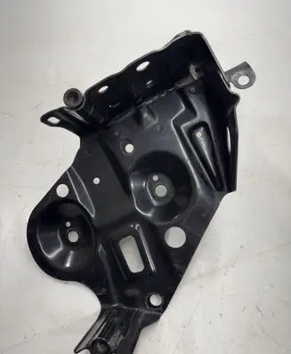 Subaru Outback (BS) Battery tray 