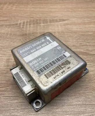 Audi A4 S4 B5 8D Airbag control unit/module 8A0959655A 0285001086