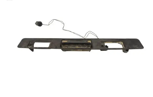 Volvo XC70 Trunk door license plate light bar 9203101