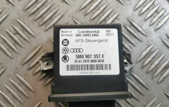 Volkswagen PASSAT CC Light module LCM 5M0907357E