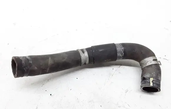 Toyota Yaris Engine coolant pipe/hose