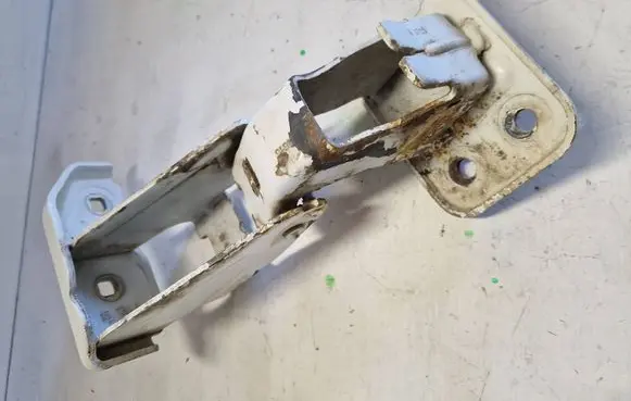 Toyota Proace Loading door lower hinge 