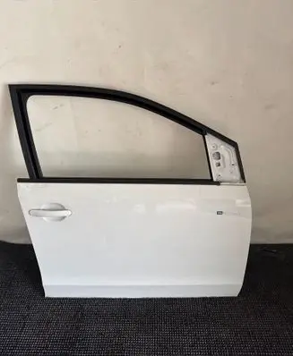 Volkswagen Up Front door