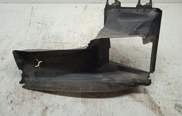 Audi A6 S6 C6 4F Intercooler air channel guide 4F0145333B