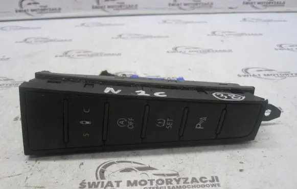 Fog light switch