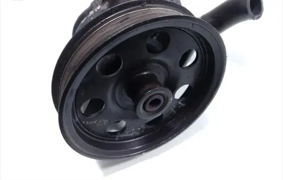 Ford Focus Power steering pump XS4E-3A733-AC