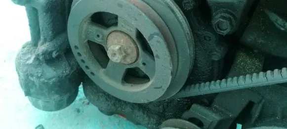 Nissan Almera N16 Crankshaft pulley