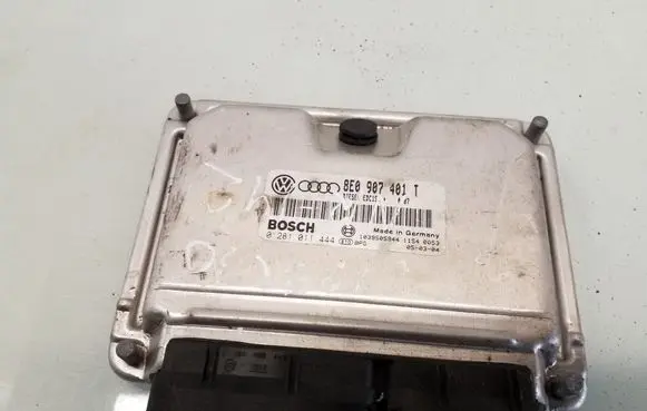 Skoda Superb B5 (3U) Engine control unit/module 8E0907401T