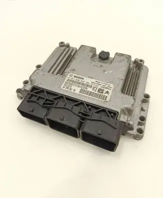 Peugeot 208 I Engine control unit/module 9807886180