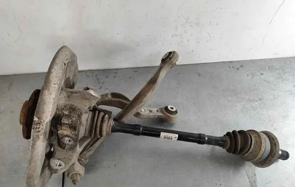 BMW 7 F01 F02 F03 F04 Rear wheel hub spindle/knuckle 33207613142 7613142