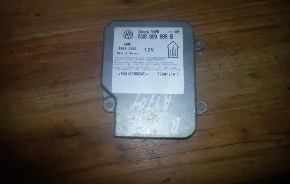 Volkswagen PASSAT B5 Airbag control unit/module 6q0909605b 5wk42869