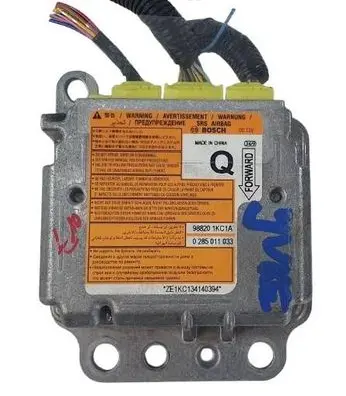 Nissan Juke I F15 Airbag control unit/module 98820-1KC1A 0285011033