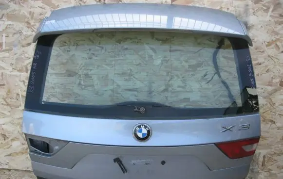 BMW X3 E83 Tailgate/trunk/boot lid