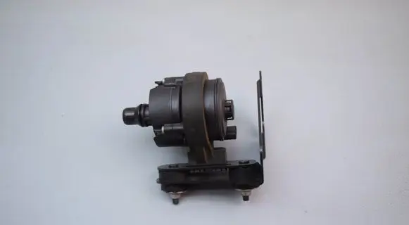 BMW X5 F15 Electric auxiliary coolant/water pump 9384196