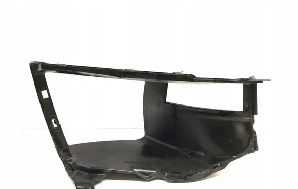 Mercedes-Benz SL R230 Intercooler air channel guide A2328851102