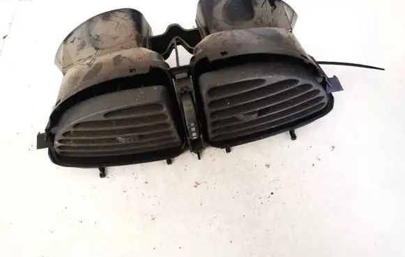 Citroen C5 Dash center air vent grill 963261727a