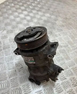Volkswagen PASSAT B6 Air conditioning (A/C) compressor (pump) 5N0820803C 051110121B4 R134A1702P