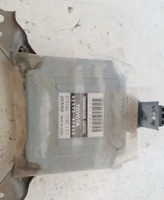 Toyota Prius (XW20) Gearbox control unit/module 8953547020