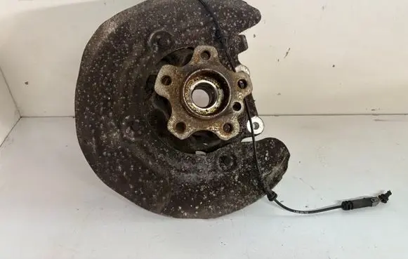 BMW X3 G01 Rear wheel hub 11577210