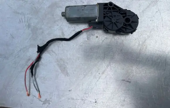 Audi R8 4S Seat adjustment motor 0390203225