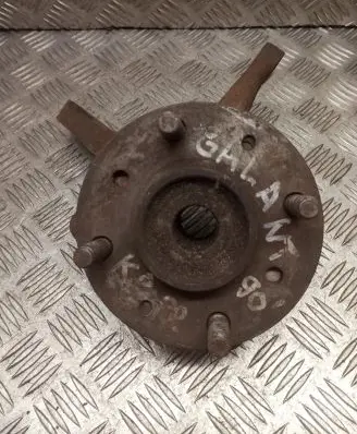Mitsubishi Galant Front wheel hub