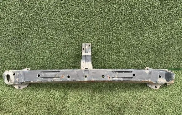 Renault Master II Front bumper support beam 8200189647E 8200189647