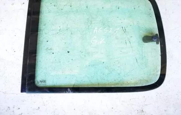 Peugeot Partner Rear side window