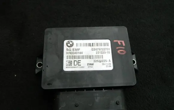 BMW 5 F10 F11 Hand brake control module 6797227