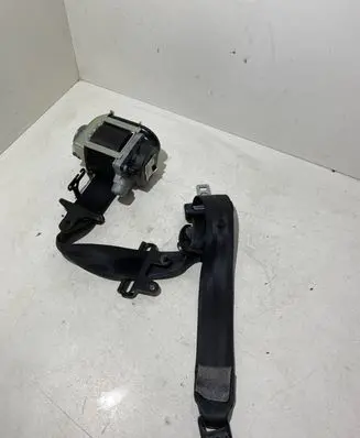 Volvo S60 Front seatbelt 39800482