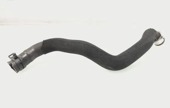 Mercedes-Benz CLS C218 X218 Engine coolant pipe/hose A2125015782