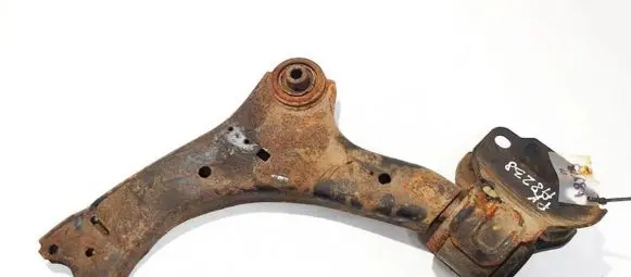 Volvo V70 Front lower control arm/wishbone