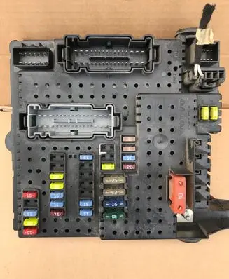 Volvo XC90 Fuse module 8676391