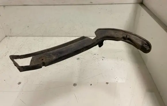 Volkswagen PASSAT B6 Front bumper mounting bracket 3C0807178