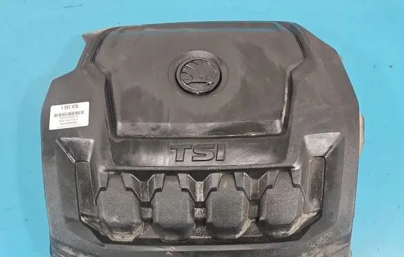 Skoda Octavia Mk3 (5E) Engine cover (trim) 06K103925BL IMPRK1557476