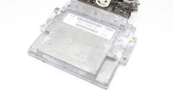 Ford Focus Engine control unit/module 7M5112A650VE
