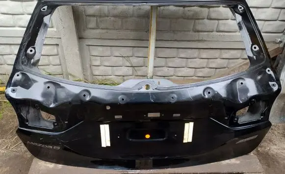 Mazda 6 Truck tailgate 